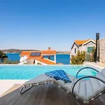 Seaside Family Friendly House With A Swimming Pool Sparadici, - 24200 * Šibenik