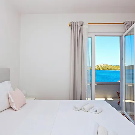 Seaside Family Friendly House With A Swimming Pool Sparadici, - 24200 *