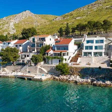 Dom wakacyjny Seaside Family Friendly House With A Swimming Pool Sparadici, - 24200 *