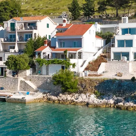 Dom wakacyjny Seaside Family Friendly House With A Swimming Pool Sparadici, - 24200 *