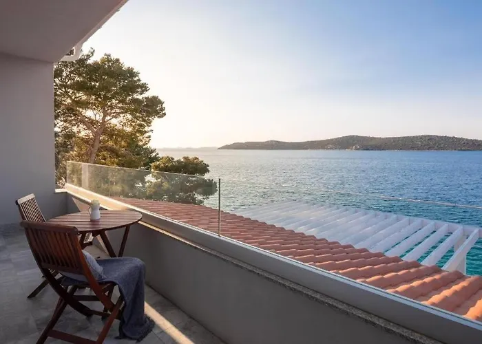 Dom wakacyjny Seaside Family Friendly House With A Swimming Pool Sparadici, - 24200 Szybenik