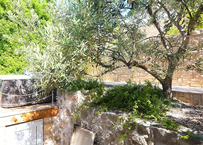 Seaside Family Friendly House With A Swimming Pool Sparadici, - 24200 Szybenik