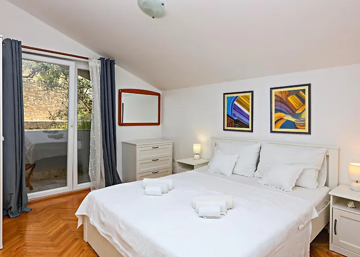 度假居 Seaside Family Friendly House With A Swimming Pool Sparadici, - 24200 希贝尼克