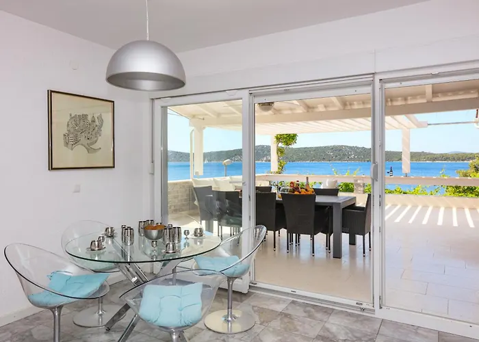 Seaside Family Friendly House With A Swimming Pool Sparadici, - 24200 שיבניק