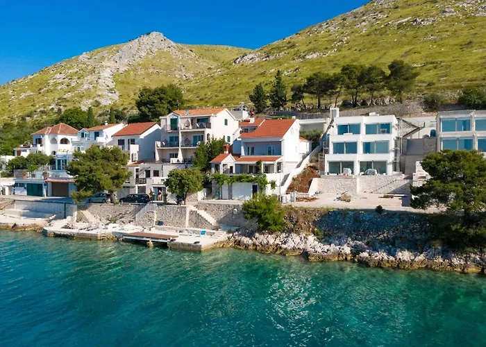 Dom wakacyjny Seaside Family Friendly House With A Swimming Pool Sparadici, - 24200 *