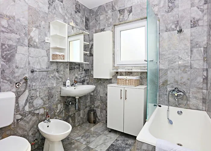 Seaside Family Friendly House With A Swimming Pool Sparadici, - 24200 Dom wakacyjny Szybenik