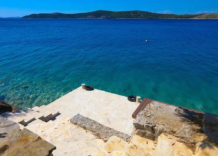 Seaside Family Friendly House With A Swimming Pool Sparadici, - 24200 שיבניק