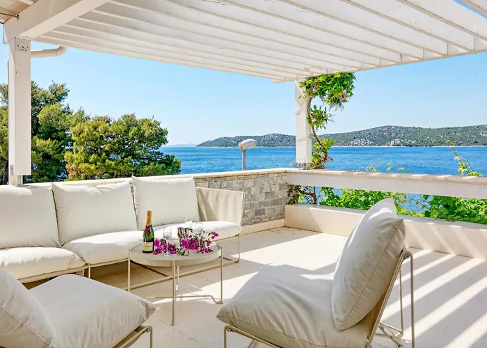 Seaside Family Friendly House With A Swimming Pool Sparadici, - 24200 Dom wakacyjny