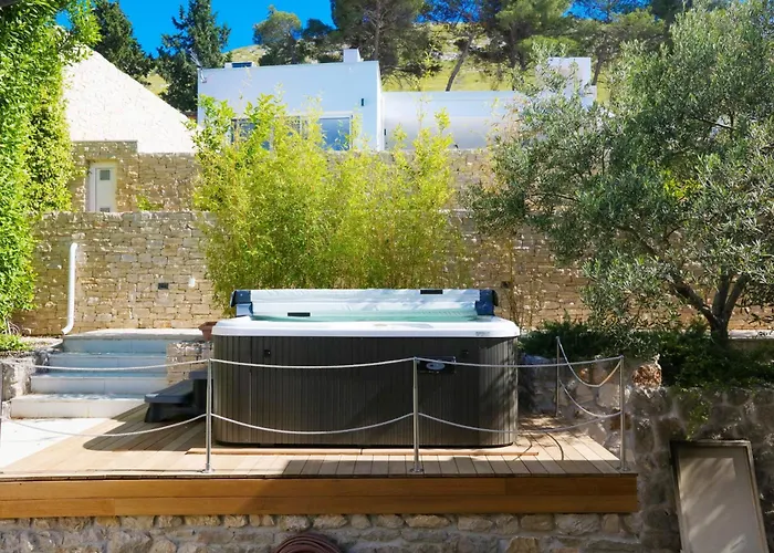 Seaside Family Friendly House With A Swimming Pool Sparadici, - 24200 Dom wakacyjny